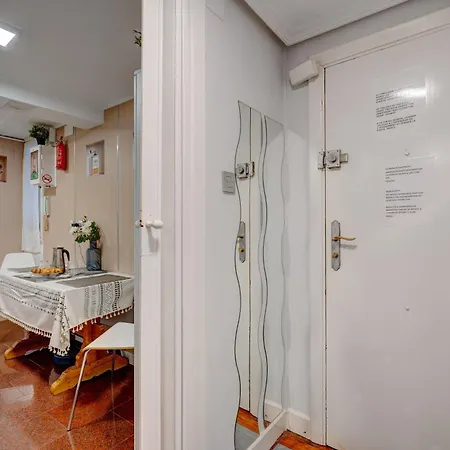 公寓 Historic Building, Centrally Located, Close To Eve *