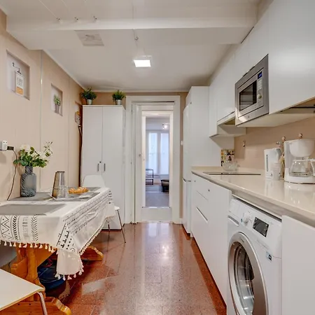 Historic Building, Centrally Located, Close To Eve *