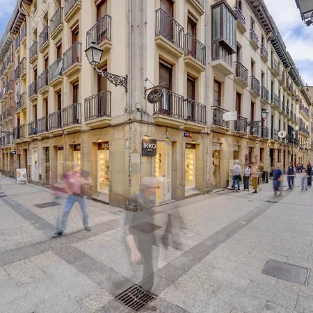 Historic Building, Centrally Located, Close To Eve * Σαν Σεμπαστιάν